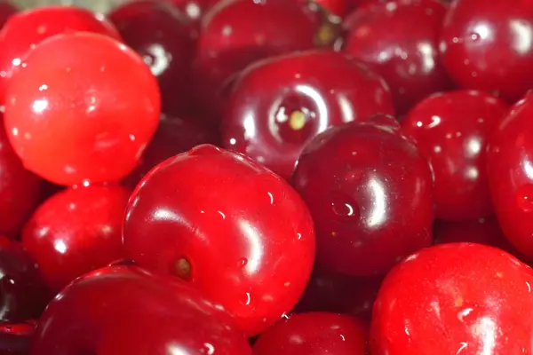 Red cherries — Stock Photo, Image