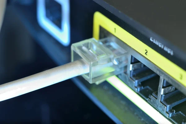 Weißes Ethernet-Kabel — Stockfoto