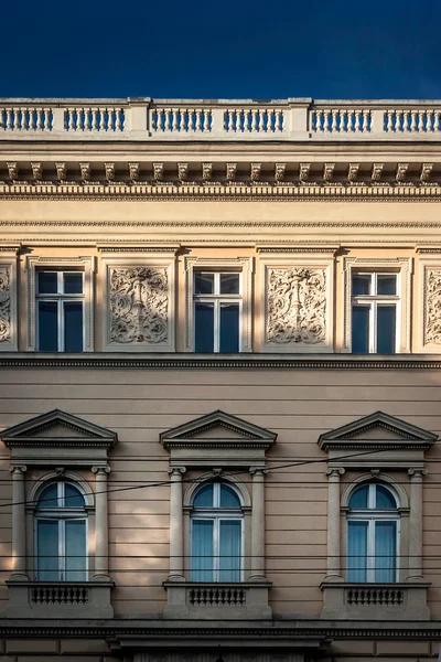 La muralla de un edificio histórico en Lviv —  Fotos de Stock