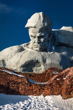 Brest kalesi kalıntıları Sovyet askerleri için anıt