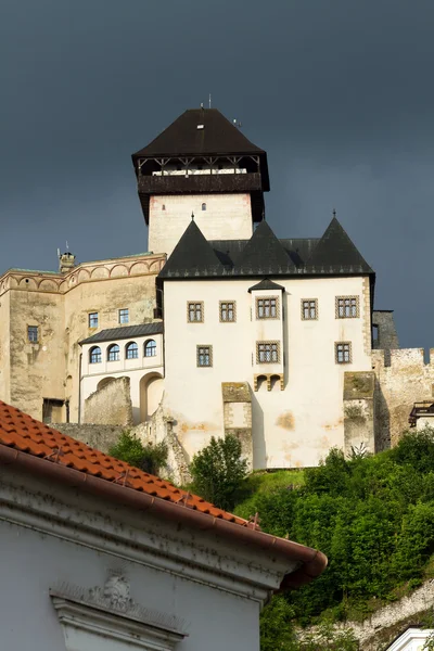 The medieval castle of the city of Trencin in Slovakia — Stock Photo, Image