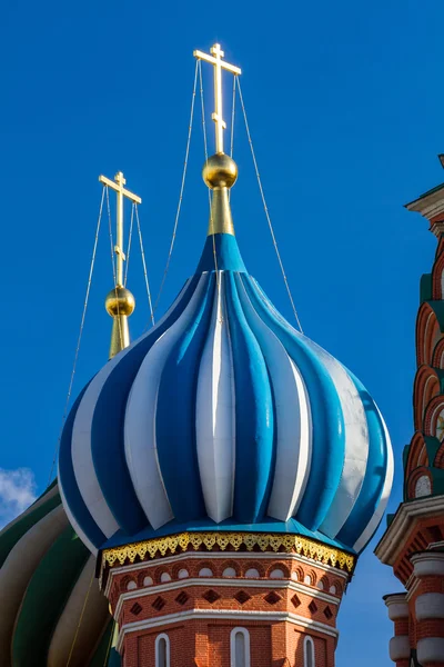 St. Basil's Cathedral in Moscow on a sunny day — Stock Photo, Image