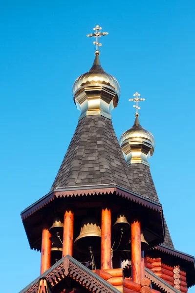 Orthodoxe russische und ukrainische Holzkirche in Charkow — Stockfoto