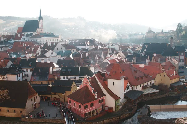 Panorama de Cesky Krumlov en un día soleado Imágenes de stock libres de derechos