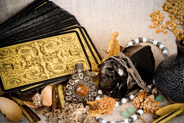 Ezoterik natürmort kopya alanı ile