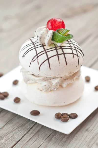 Meringue with coffee cream. — Stock Photo, Image