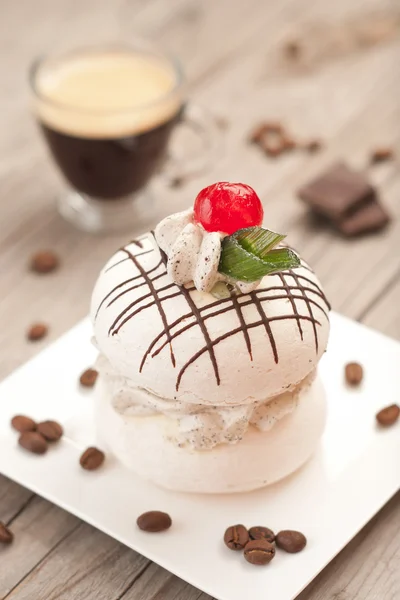 Meringue with coffee cream. — Stock Photo, Image