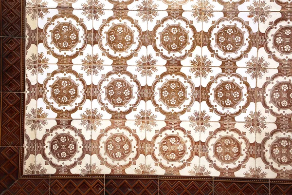 Traditional Glazed Brown White Ceramic Tiles Azulejos Which Cover Many — Stock Photo, Image