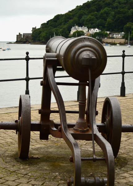 Canon em Bayards Cove, Dartmouth — Fotografia de Stock