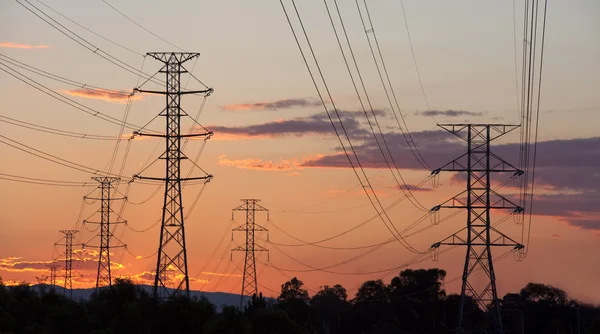 yüksek gerilim enerji Kulesi