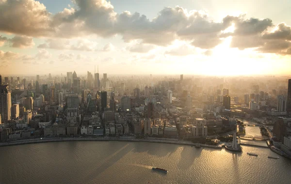 Shanghai pudong bird's eye view van de stad — Stockfoto