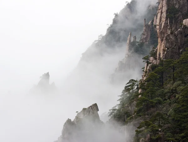 Çin'deki güzel huangshan dağ — Stok fotoğraf