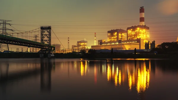 The power plant at night — Stock Photo, Image