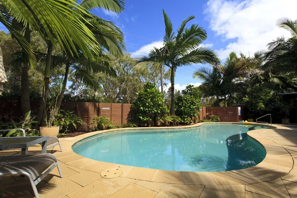 Piscina de verano — Foto de Stock