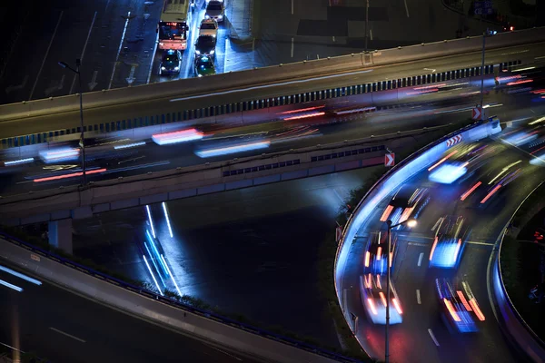 De snelweg verkeerslicht trace — Stockfoto