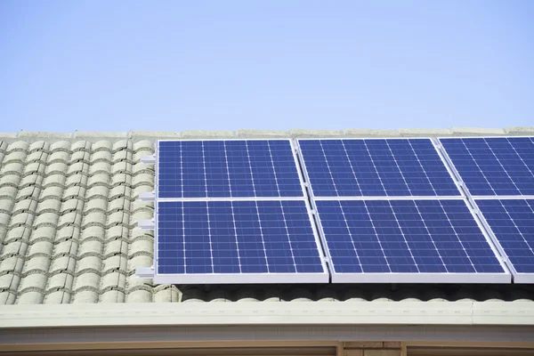 Fotovoltaik güneş enerjisi — Stok fotoğraf