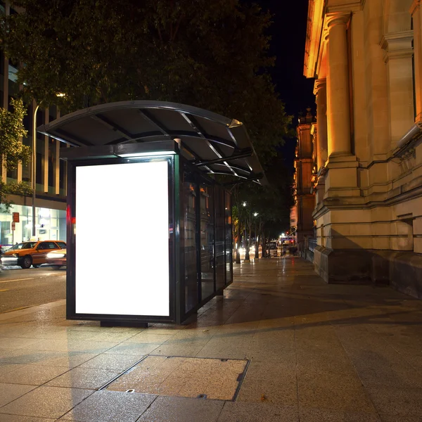 Διαφήμιση φωτός πλαίσια στην πόλη τη νύχτα — Φωτογραφία Αρχείου