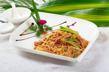 Çin yemeği, kızarmış Pirinç Noodle