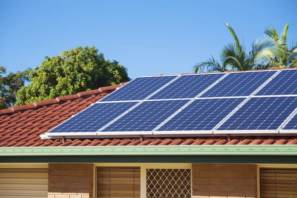 Fotovoltaïsche zonne-energie — Stockfoto