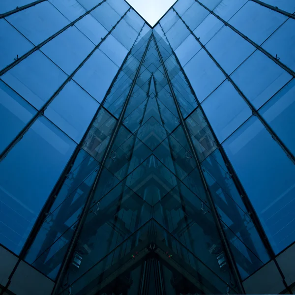 Modern byggnad glas vägg — Stockfoto
