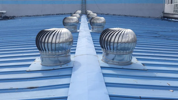 Ventilação no telhado — Fotografia de Stock