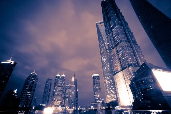 Shanghai Pudong noche de la ciudad — Foto de Stock