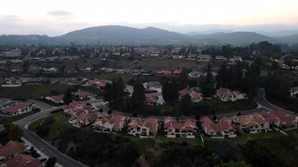 Aerial view of middle class neighborhood in Rancho Bernardo — Stock Video