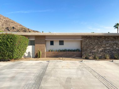 Palm Springs 'in Kaliforniya, ABD' deki konut mimarisi