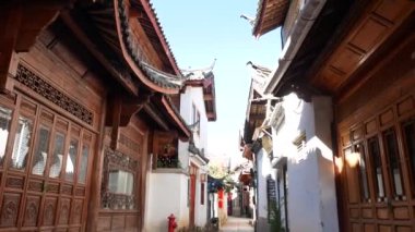 Eski Lijiang, Yunnan, Çin 'deki geleneksel Çin evleri..