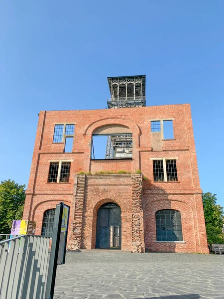C bánya, Ipari Múzeum és kulturális központ egy régi szénbányászati komplexumban. — Stock Fotó
