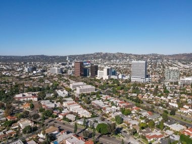 Los Angeles 'ın merkezinde Mid-City' nin üstündeki hava manzarası.