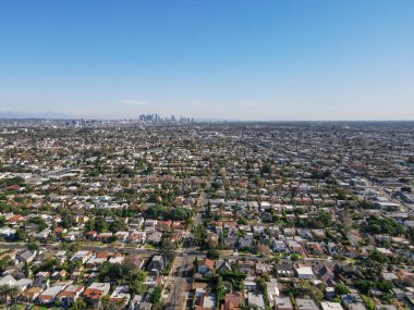 Los Angeles 'ın merkezinde Mid-City' nin üstündeki hava manzarası.