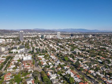 Los Angeles 'ın merkezinde Mid-City' nin üstündeki hava manzarası.