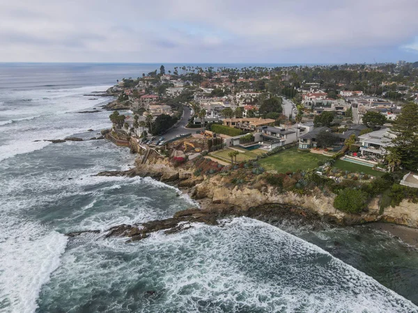 Koyun La Jolla Hermosa, Kaliforniya 'daki büyük villa manzarası, ABD