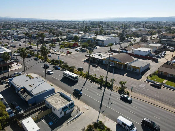 Vue aérienne de la rue et des maisons dans la région d'Imperial Beach à San Diego — Photo