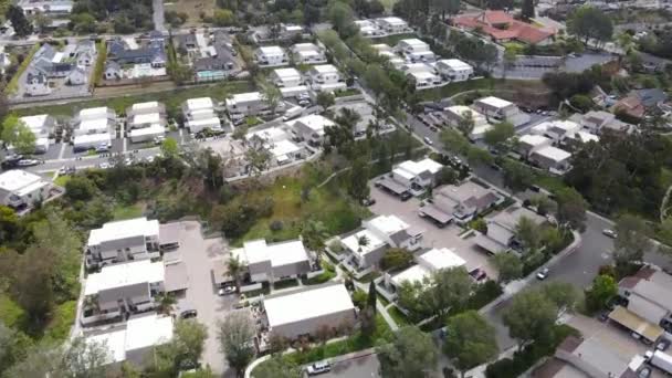 Vista aérea de Cardiff, comunidad en la ciudad incorporada de Encinitas en el condado de San Diego — Vídeo de stock