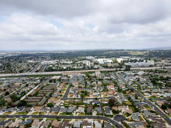 Widok z powietrza na Placentia, miasto w północnej Orange County, Kalifornia. Stany Zjednoczone — Zdjęcie stockowe