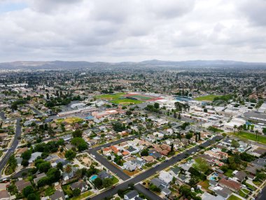 Placentia 'nın hava manzarası, Kuzey Orange County, California. ABD