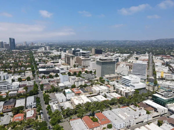 洛杉矶贝弗利山牛仔道豪华购物区的空中景观 — 图库照片