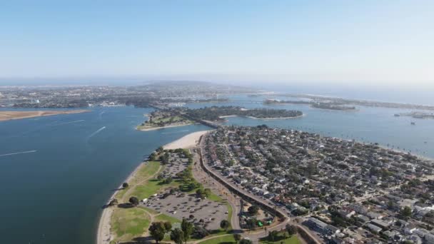 Vista aérea de Mission Bay en San Diego, California. Estados Unidos. — Vídeos de Stock