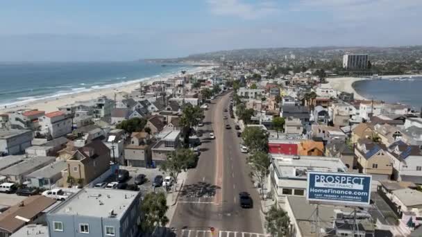 Vista aérea de Mission Bay y playas en San Diego, California. Estados Unidos. — Vídeo de stock