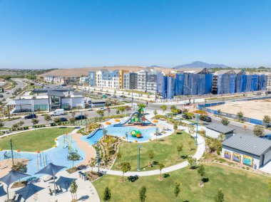 Yerleşim yerlerinin havadan görünüşü dilimler, salıncaklar Güney San Diego 'da, Chula Vista