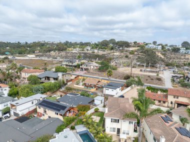San Diego Güney Kaliforniya 'daki Varlıklı Del Mar kasabasının hava manzarası, ABD.