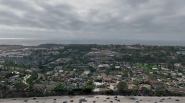 San Diego Güney Kaliforniya 'daki Varlıklı Del Mar kasabasının hava manzarası, ABD.
