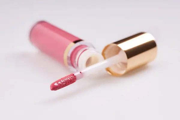 Tabung Gloss Lipstik Cair Dengan Aplikator Terisolasi Pada Latar Belakang — Stok Foto
