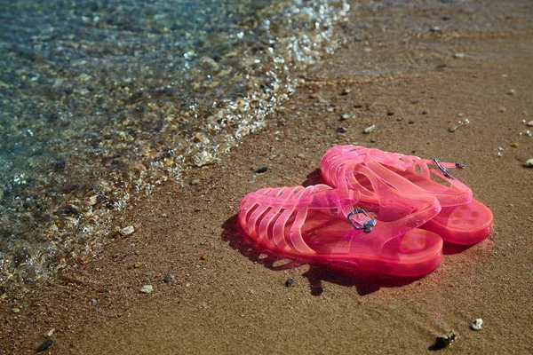 Pink Women Jelly Sandals Sea Shore Ladies Flat Jellies Summer — стоковое фото