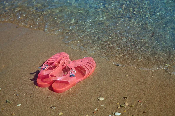 Pink Women Jelly Sandals Sea Shore Ladies Flat Jellies Summer — стоковое фото
