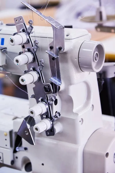 Needle Coverstitch Industrial Machine Cover Motor — Stockfoto