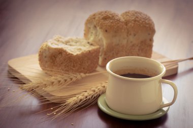 siyah kahve fincanı 