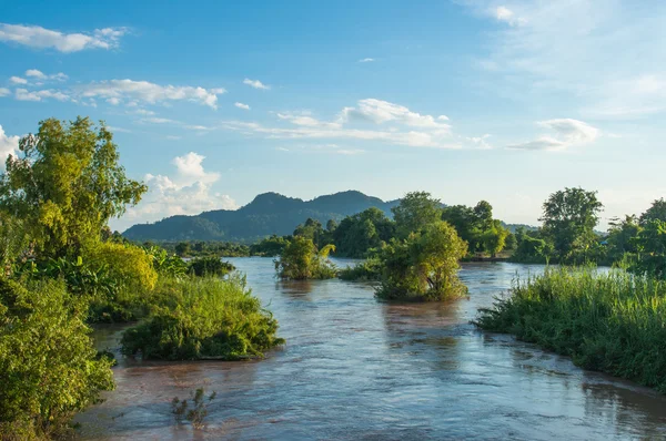 Mekhong nehir ve çok Adası'nda Güney Lao Don Khone